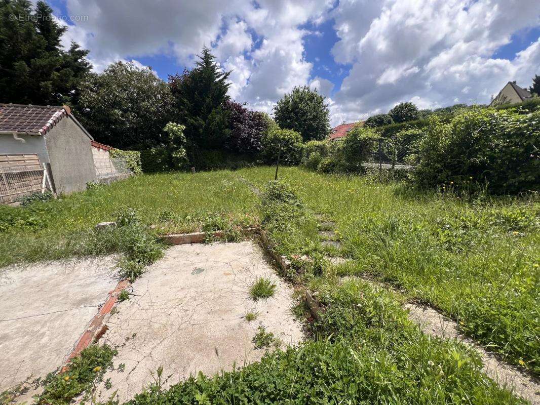 Maison à VILLEPREUX