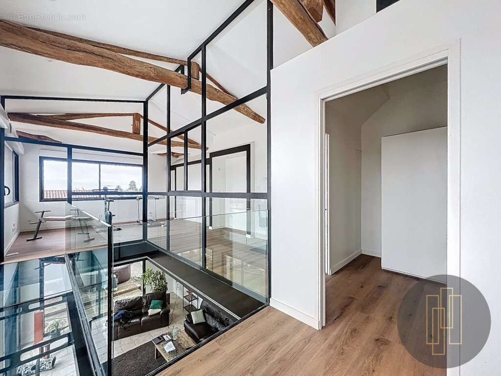 Maison à MONTMERLE-SUR-SAONE