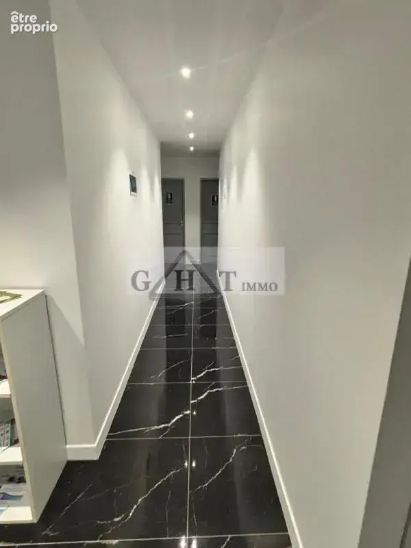 Ensemble immobilier 1170m2 a vendre mandres les roses - photo 10