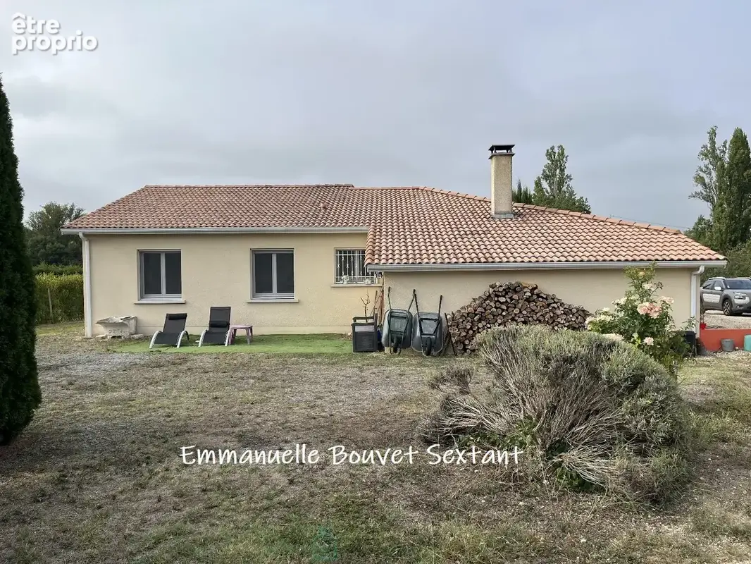 Belle maison de plain-pied, 120 m2, 4chambres, véranda, car-port, garage, chalet sur 2570 m2 - photo 2