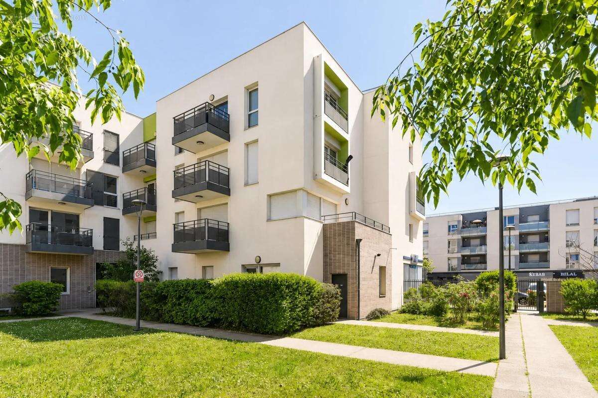 Appartement T2 lumineux avec balcon à Meyzieu - photo 8