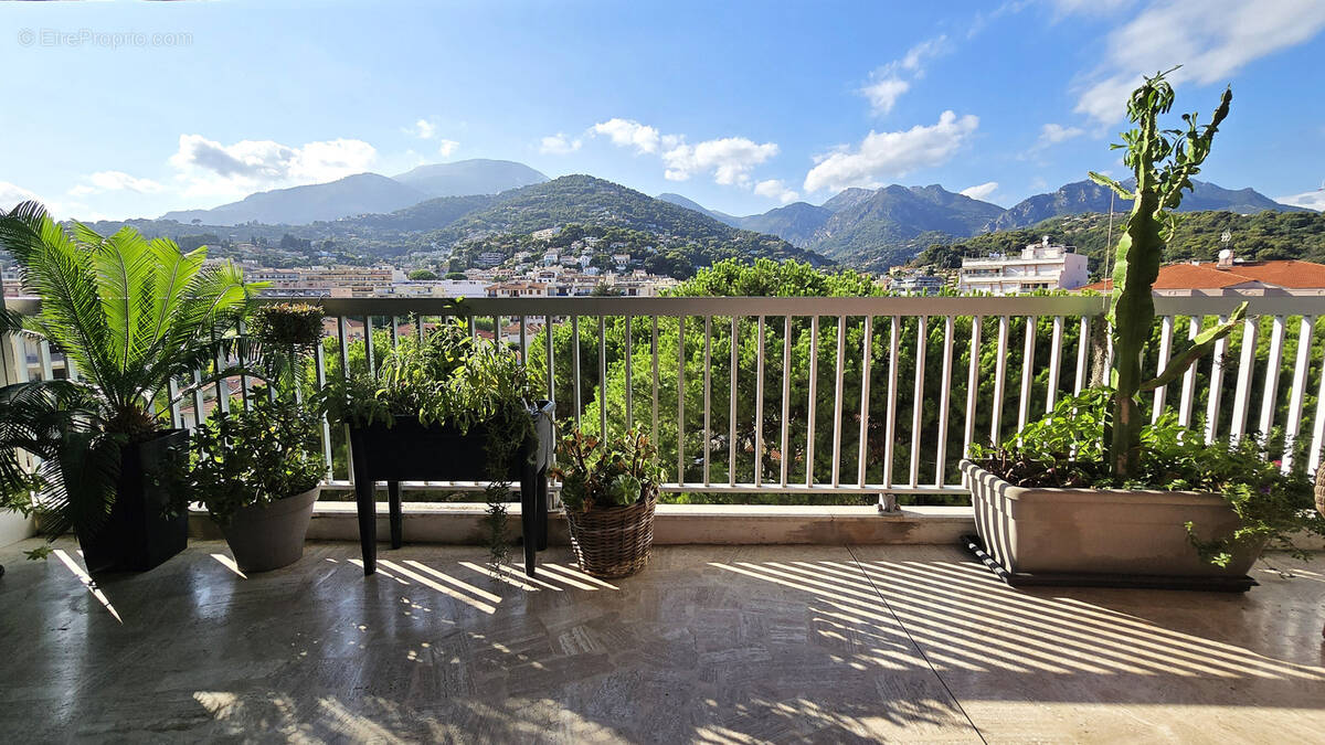 Appartement à ROQUEBRUNE-CAP-MARTIN