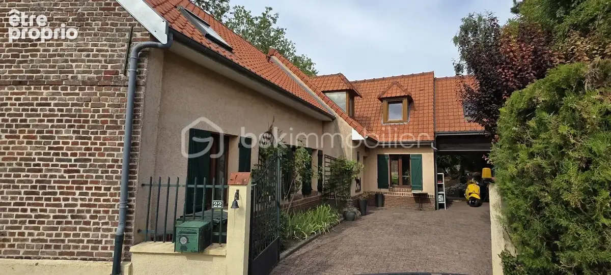 Métropole sud d'Amiens à Saint-Fuscien, maison individuelle de 4 chambres et 1 bureau avec jardin - photo 2