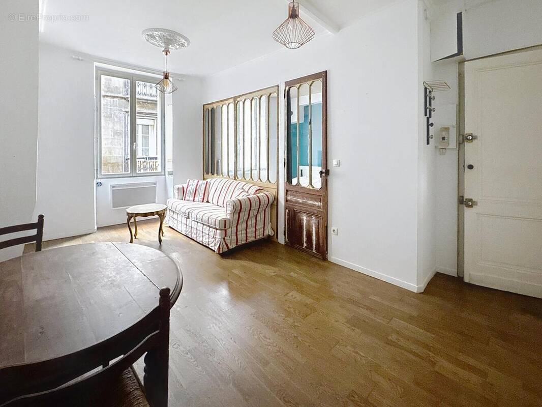 Photo 1 - Appartement à BORDEAUX
