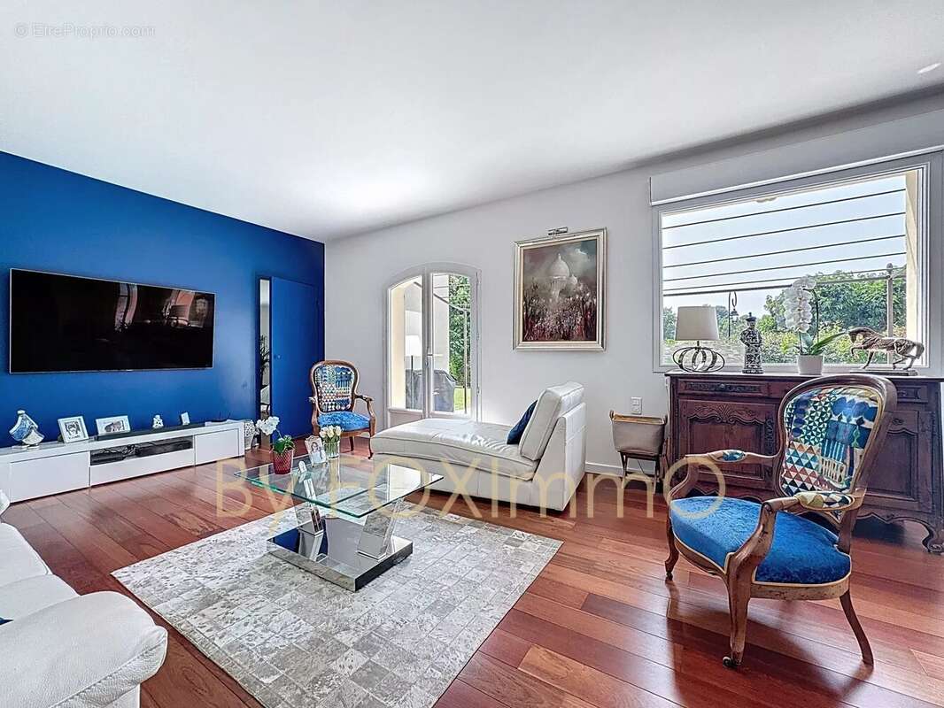 Maison à MONTAUROUX