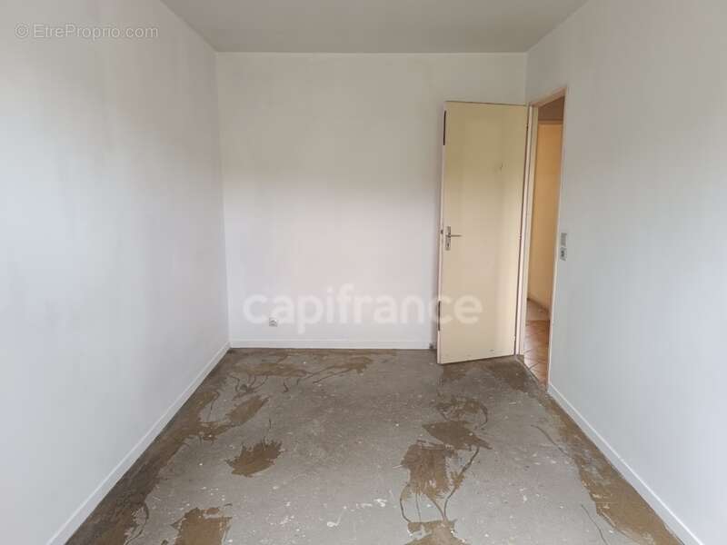 Maison à VILLENEUVE-SUR-YONNE