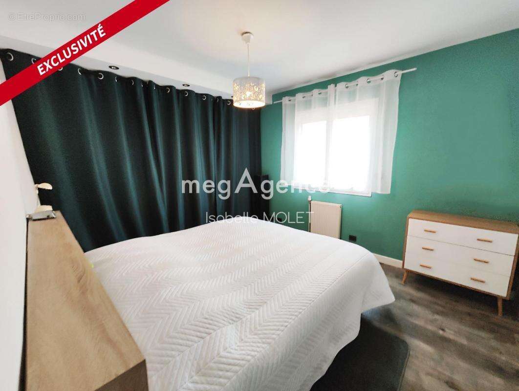 Maison à SIVRY-COURTRY