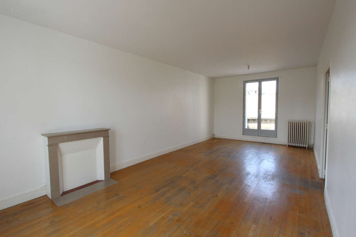 Appartement à LA CHARITE-SUR-LOIRE