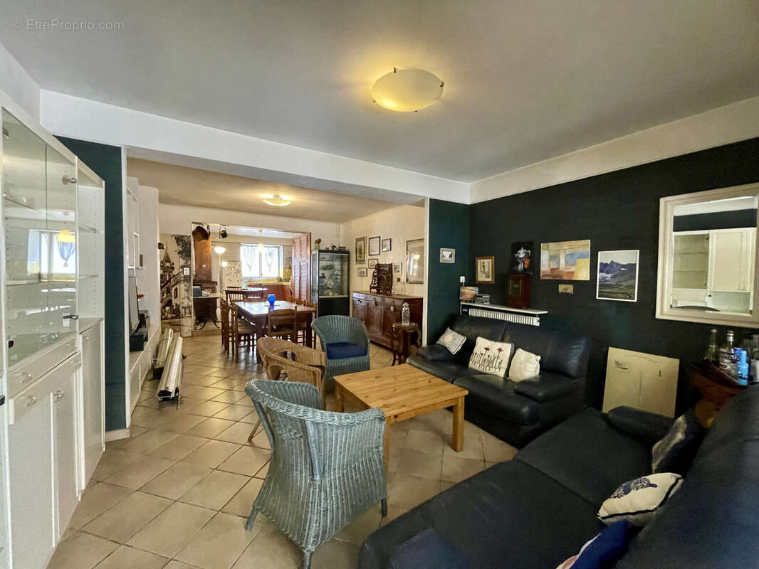 Maison à VIC-EN-BIGORRE