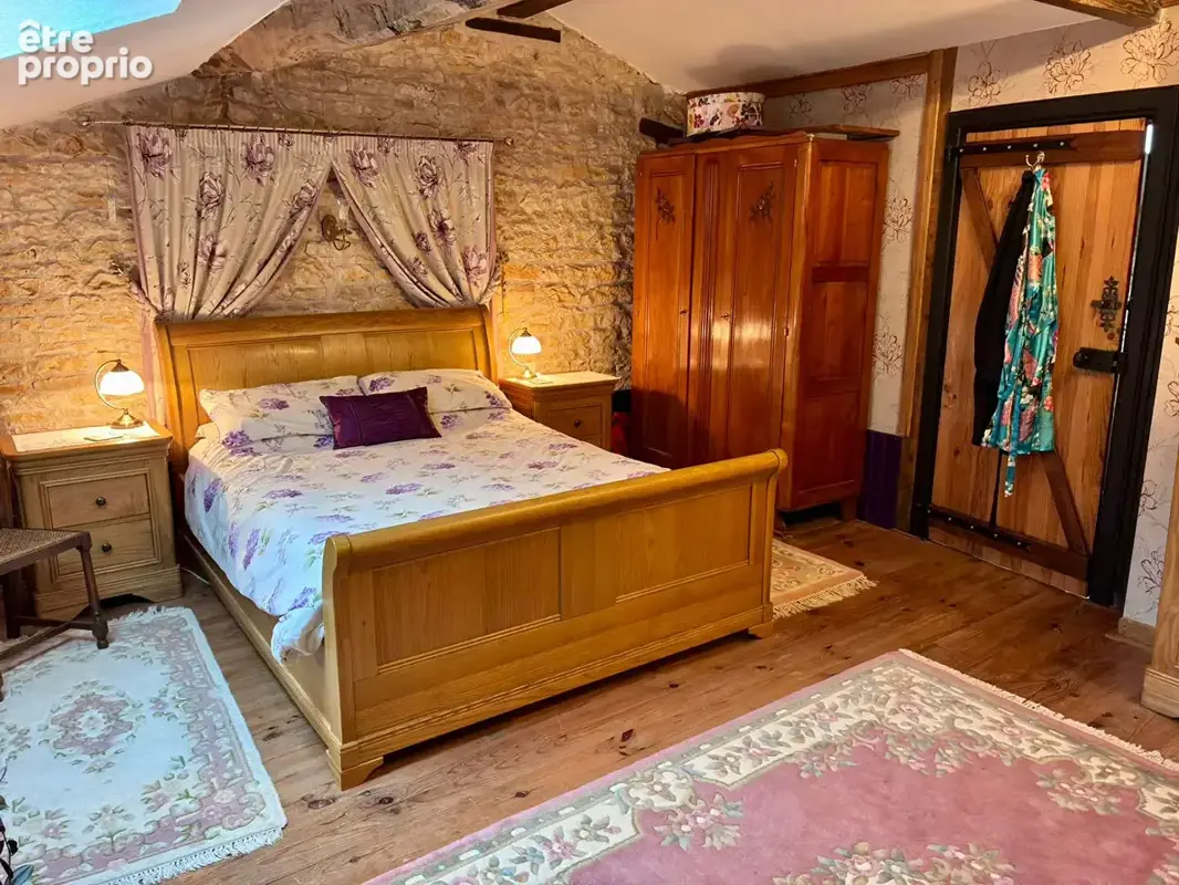 CHARENTE - Proche VERTEUIL-SUR-CHARENTE - Maison et maison d'amis - 13 Pièces - photo 10