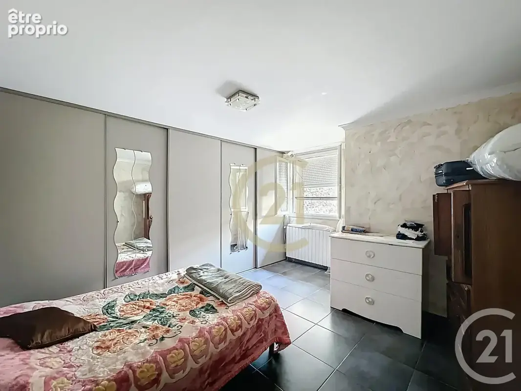 Maison 5 pièces 98 m² à vendre à Sernhac (30210) - photo 10