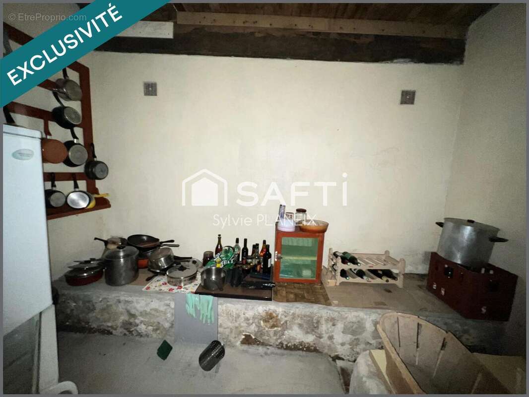 Maison 119 m² à Crocq  - photo 8