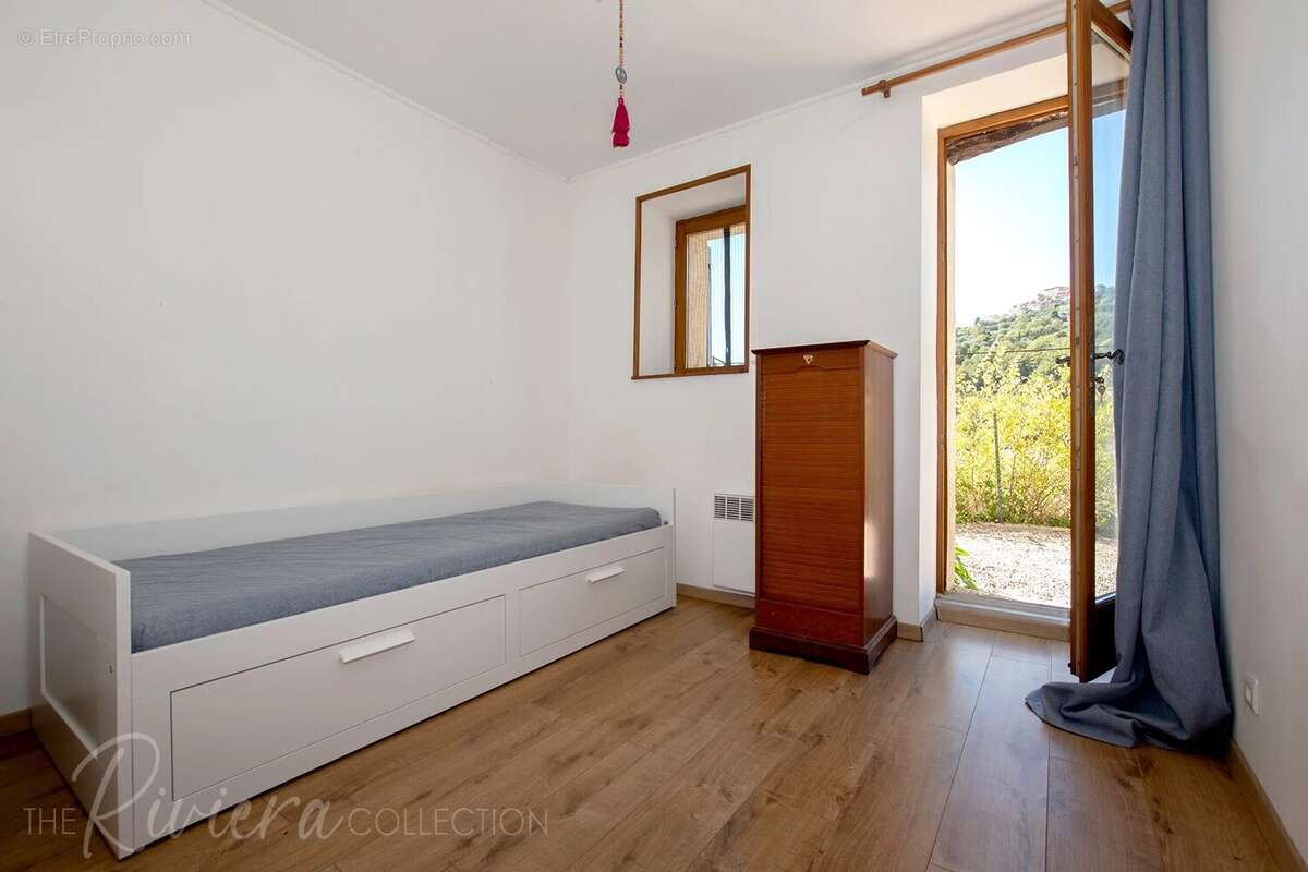 Maison à TOURRETTES-SUR-LOUP