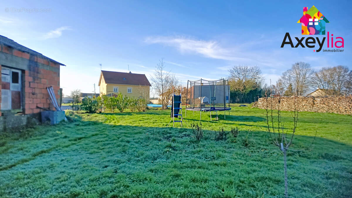 Maison à LA MOTTE-SAINT-JEAN