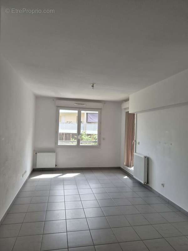 Appartement 40 m² à Villeurbanne  - photo 2