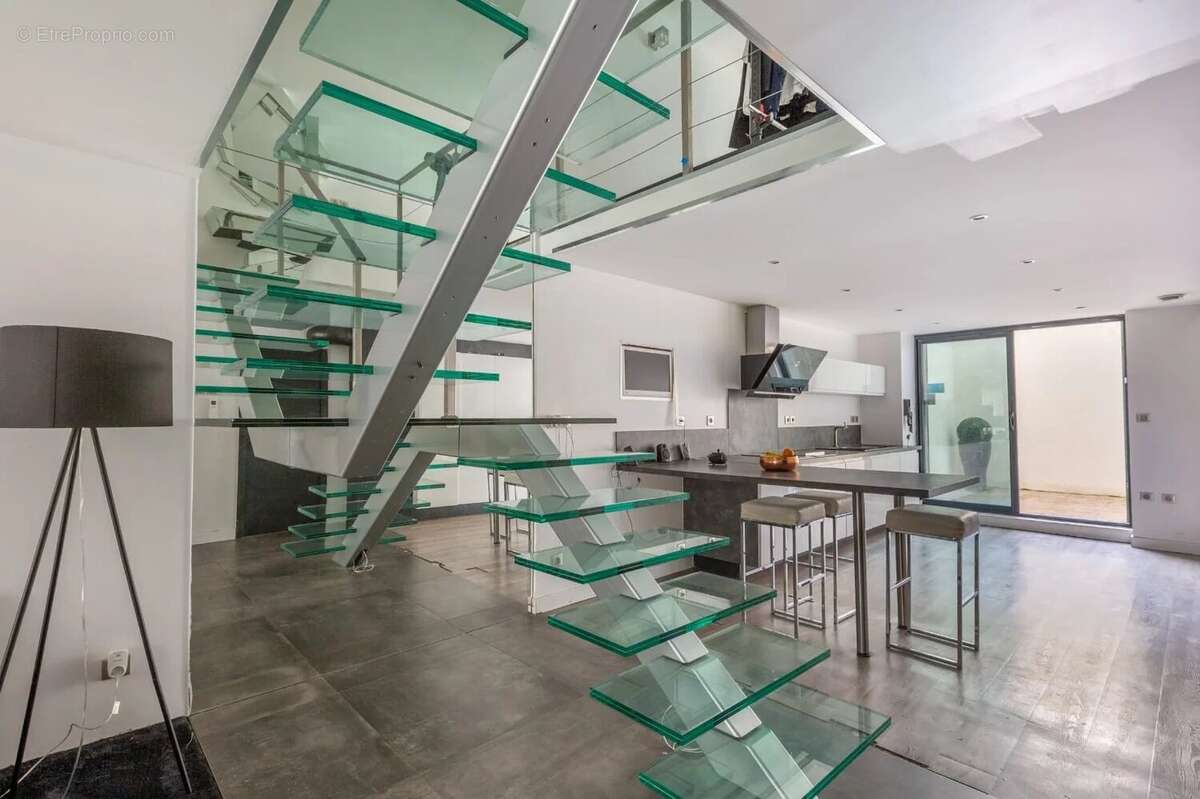 Loft t3 en duplex 92,67 m² – spa privatif – cour intérieure – dpe b - photo 4