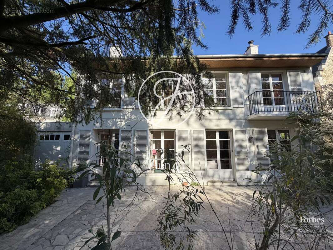 Maison à VERSAILLES