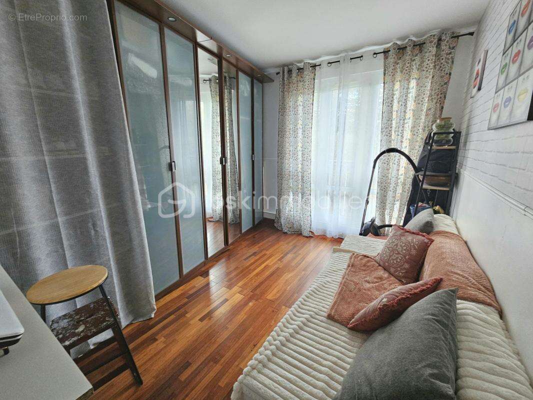 Appartement à COUBRON