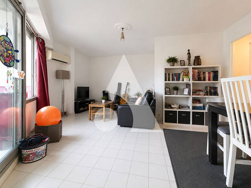 Appartement à MARSEILLE-6E
