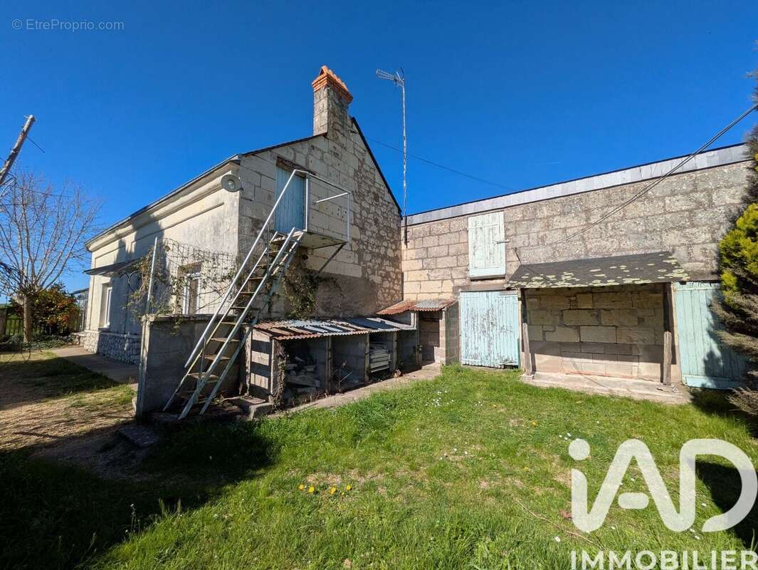 Photo 9 - Maison à NEUILLE