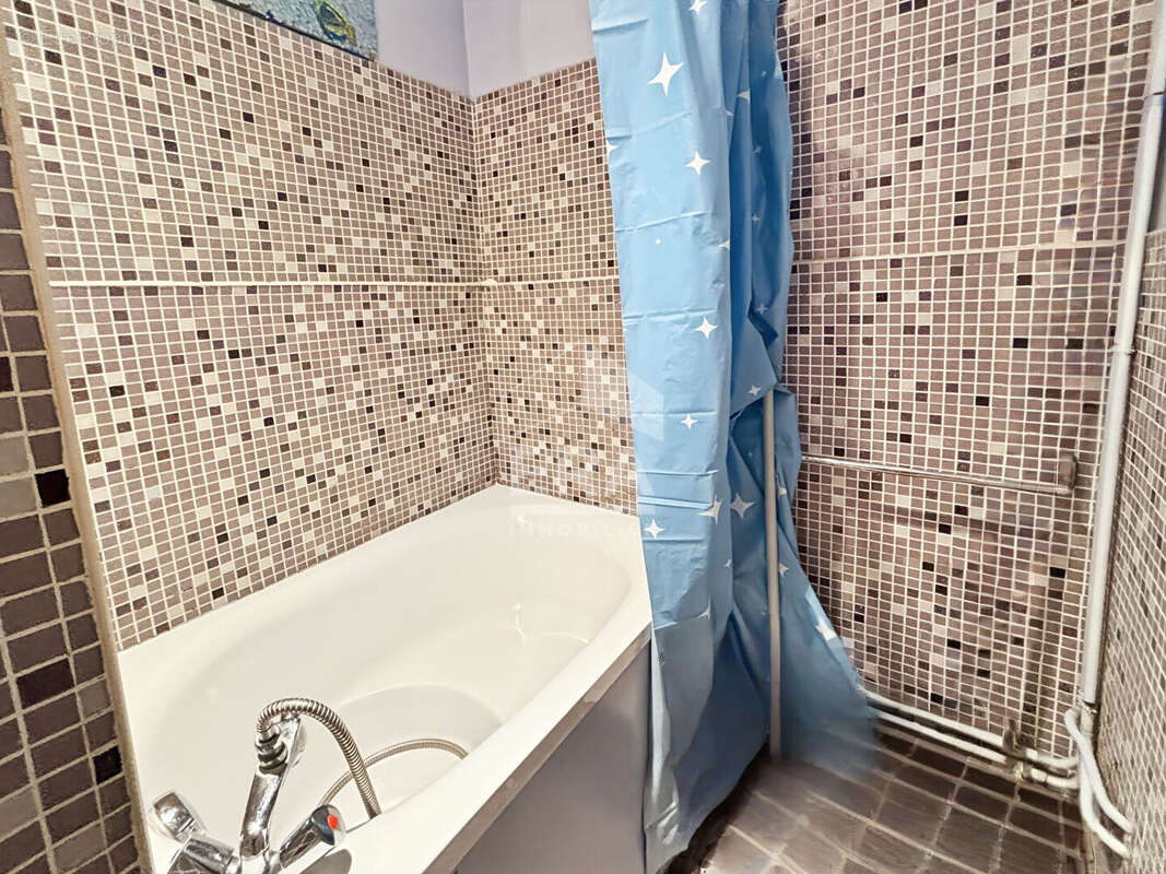 Appartement à MARSEILLE-1E