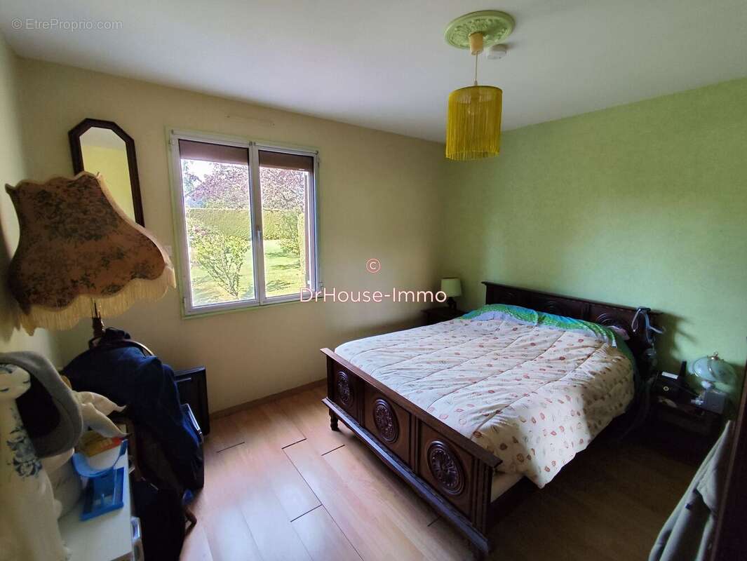 Maison à LA VILLE-AUX-CLERCS