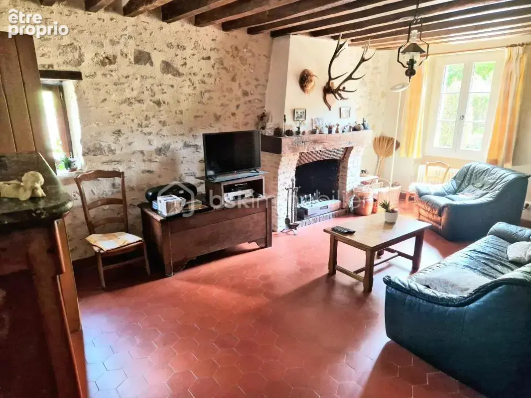 Charmante longère endroit privilégié – 4 chambres – terrain de 1 920 m² – fort potentiel - photo 11