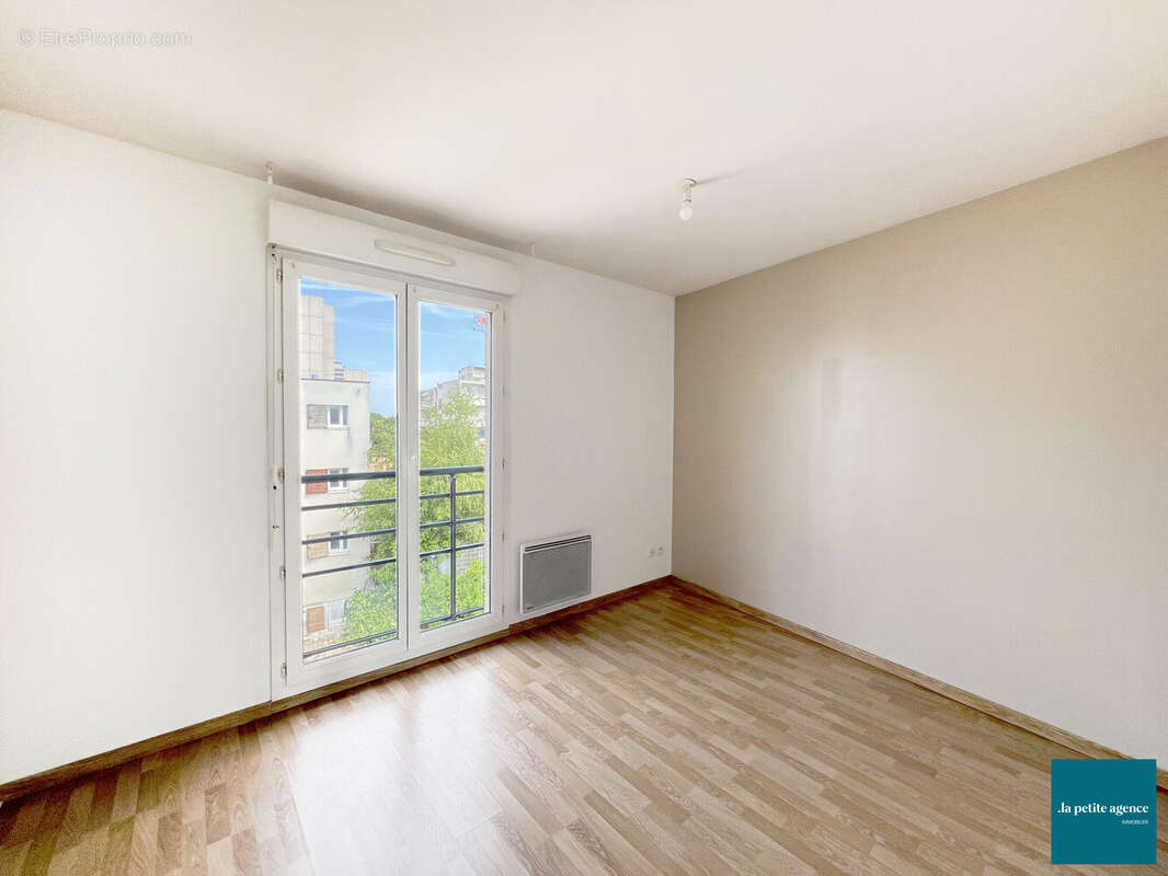 Appartement 42 m² à Caen  - photo 4
