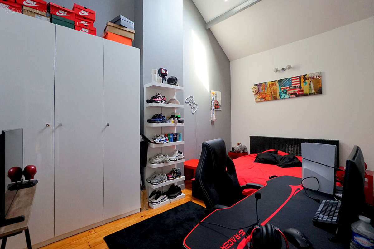 Maison à MEZIERES-SUR-SEINE