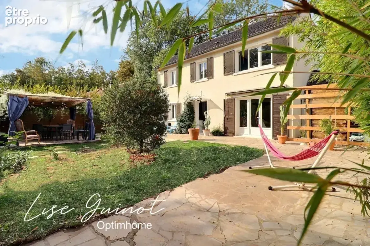 Maison à MAULE