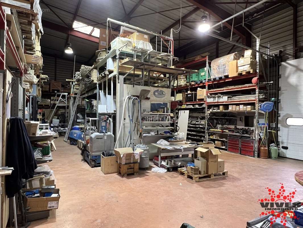 Commerce à SAINT-CHINIAN