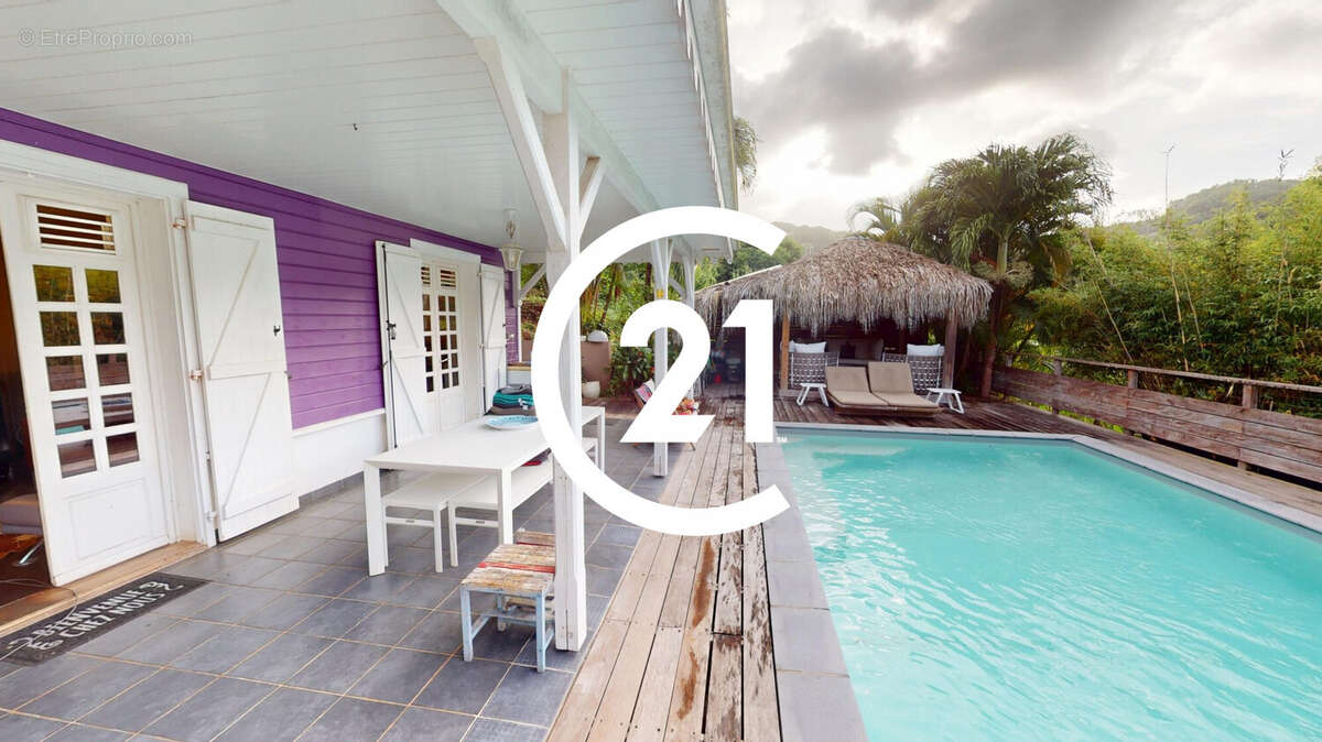 Maison à LA TRINITE