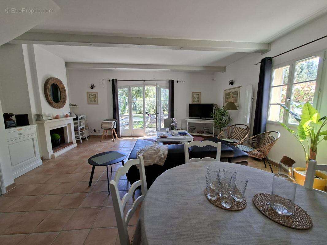 Maison à LA MOTTE