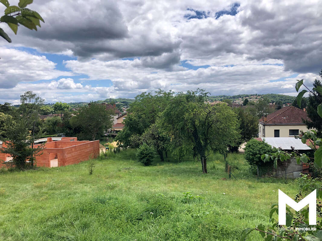 Terrain à TRELISSAC