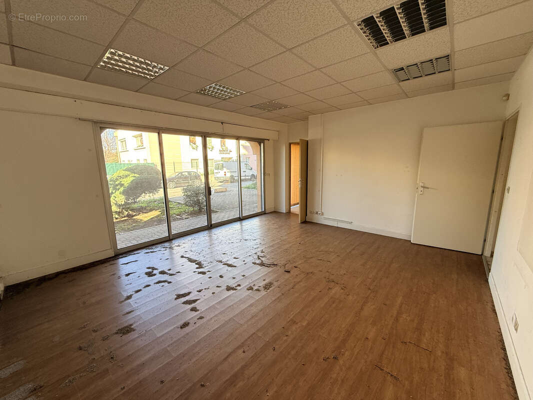 Commerce à FREJUS