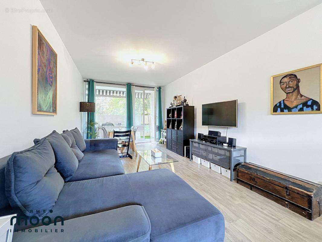 A Vendre - Appartement T3 - Balcon - Cave - Stationnement - photo 4