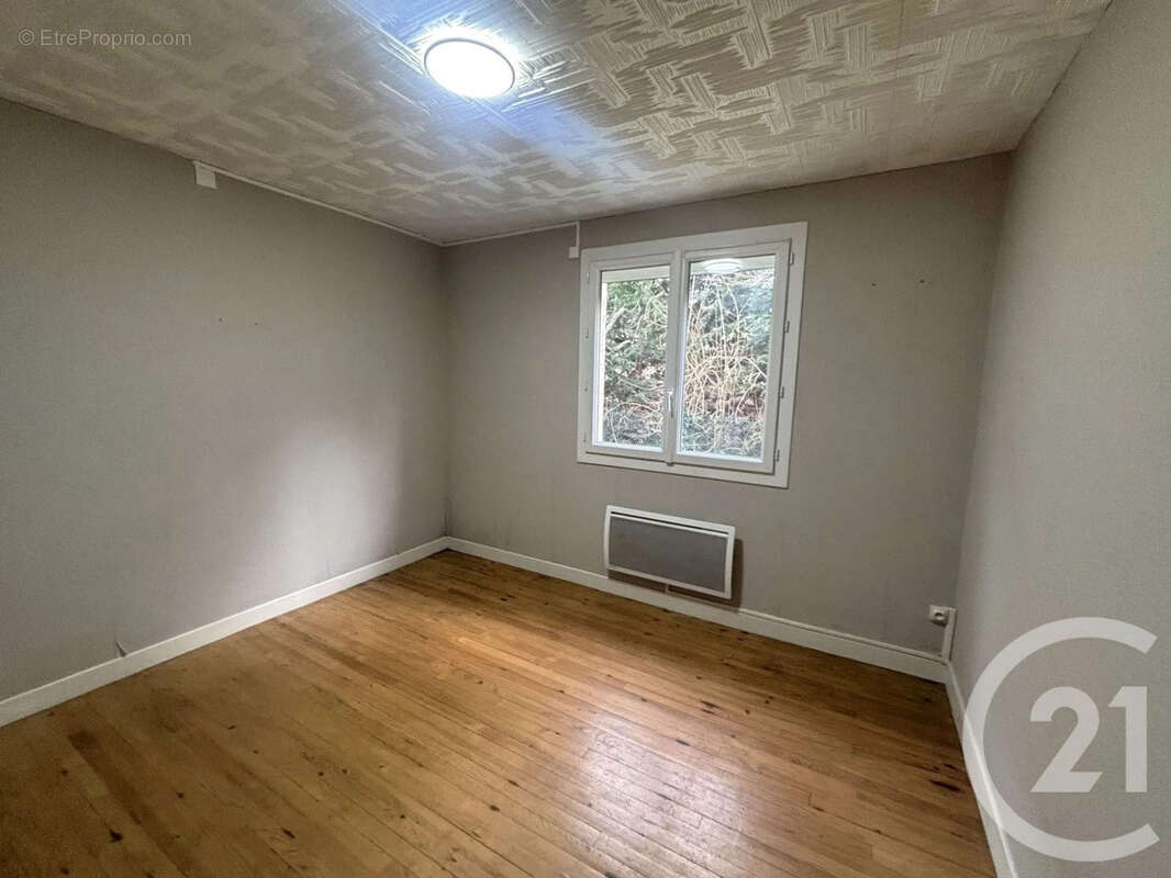 Maison à MONTESQUIEU-VOLVESTRE