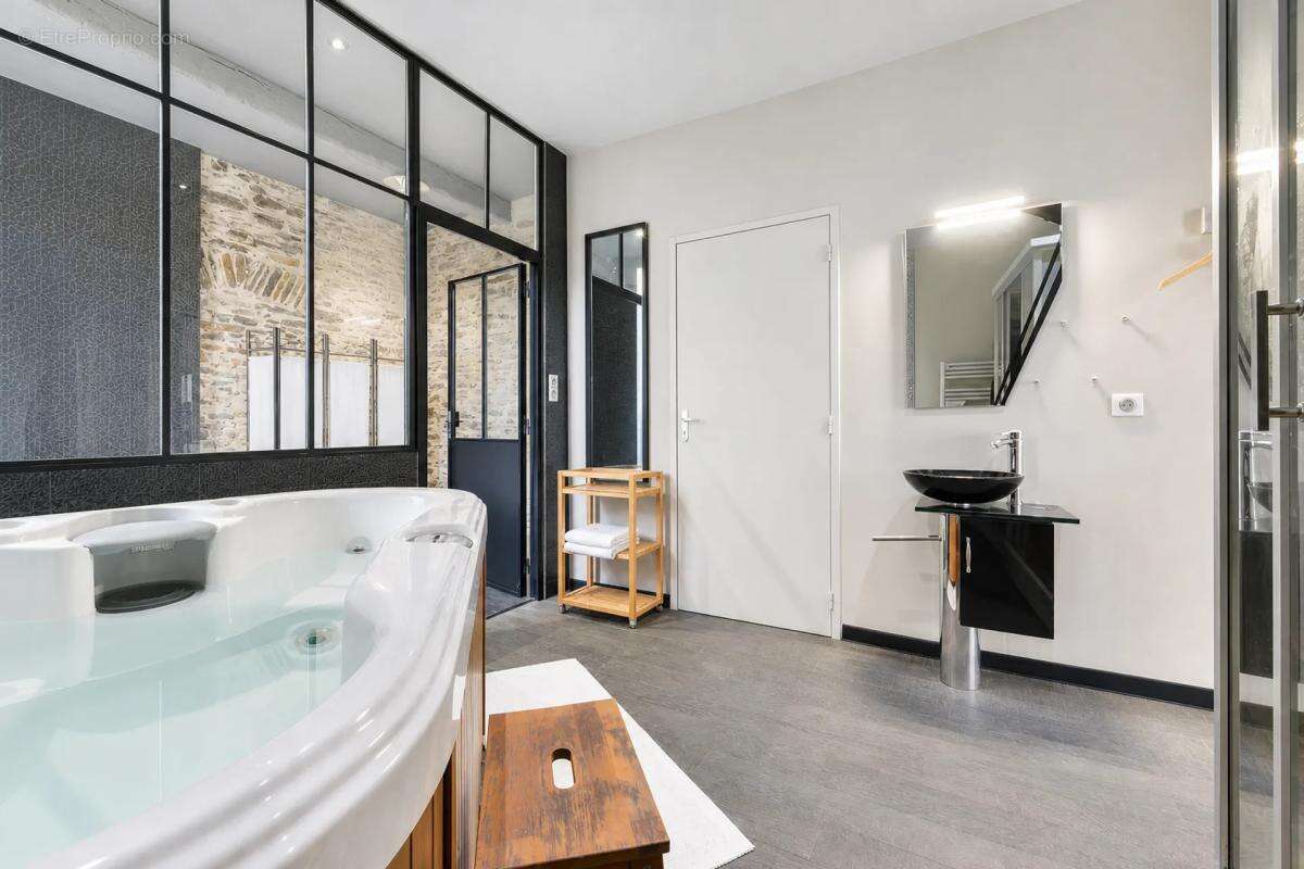 Love Room 45m2 - jacuzzi - Forte rentabilité (14%) à Sainte-Luce - photo 12
