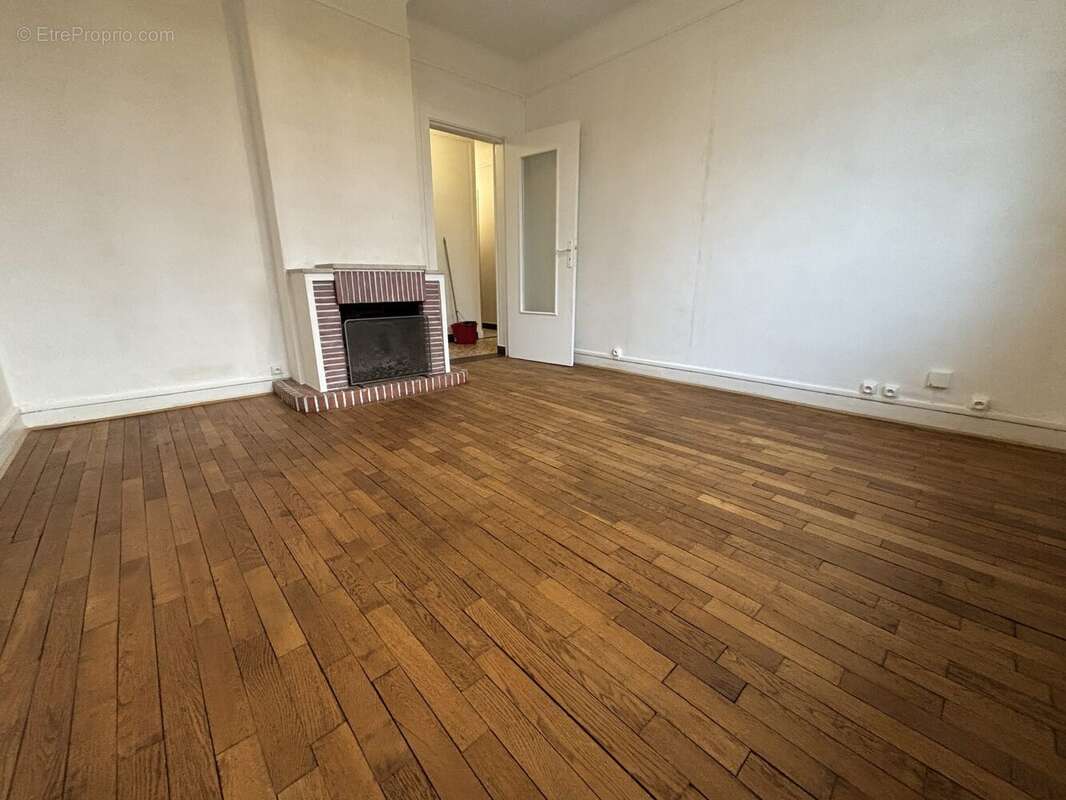 Appartement à SAINT-CYR-L&#039;ECOLE