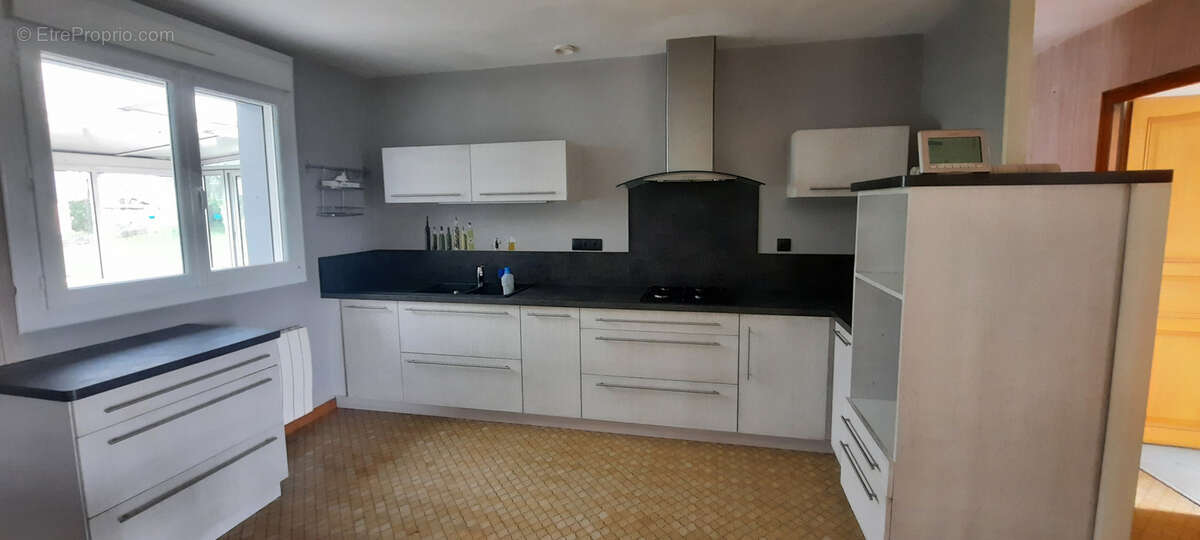 Maison à XANTON-CHASSENON