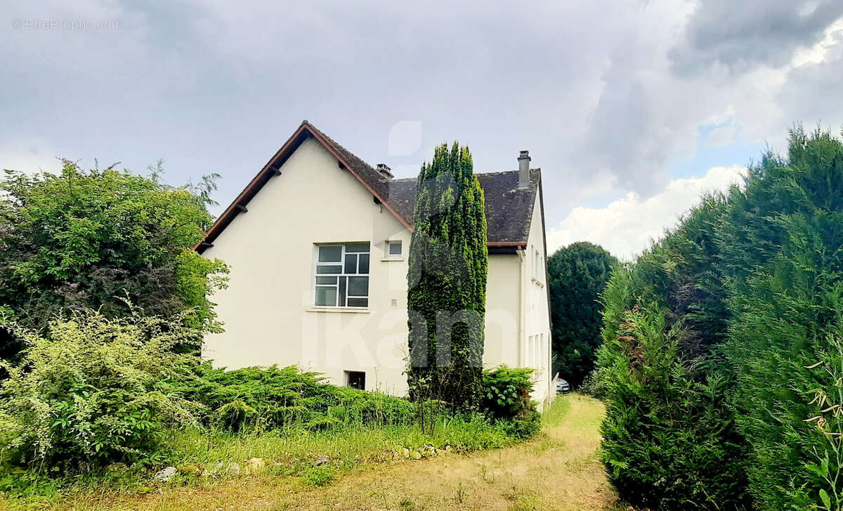 TONNERRE  Maison 228 M2 - 5 Chambres - photo 17