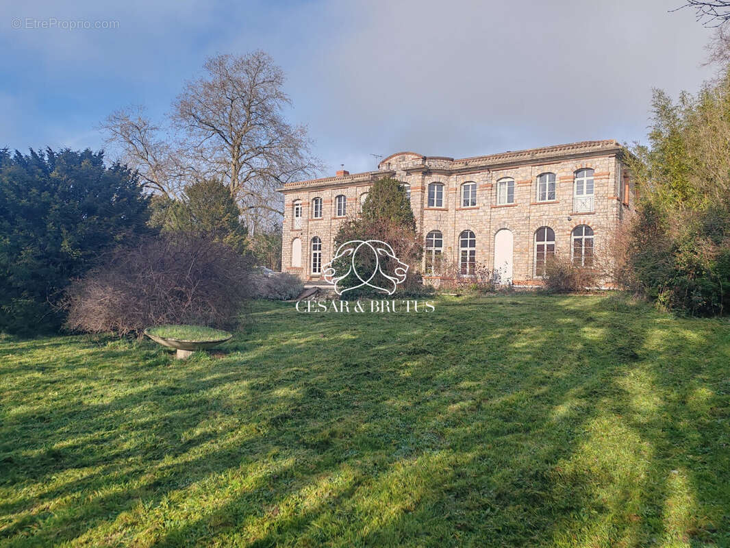 Maison à LANTA