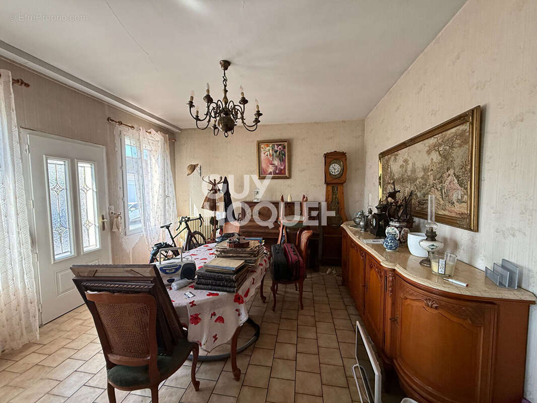 Maison 120 m² à Margny-Les-Compiegne  - photo 4
