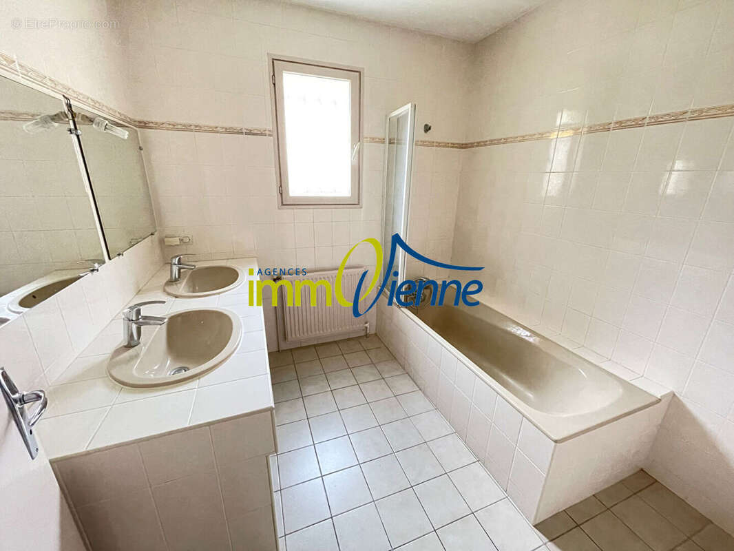 Maison à SEVRES-ANXAUMONT