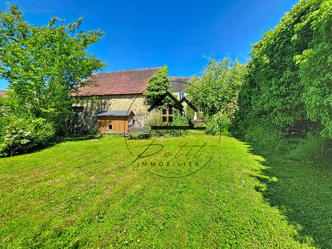Maison à THURY-SOUS-CLERMONT