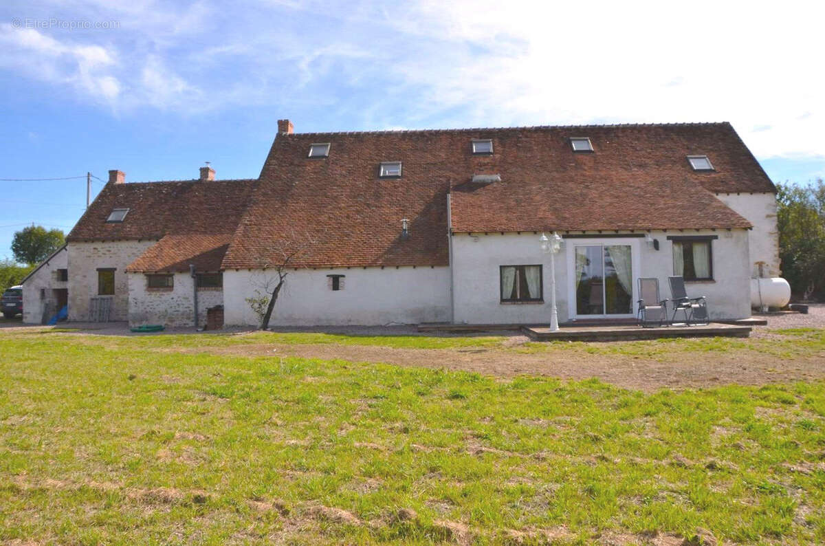Maison à LE CHATELET