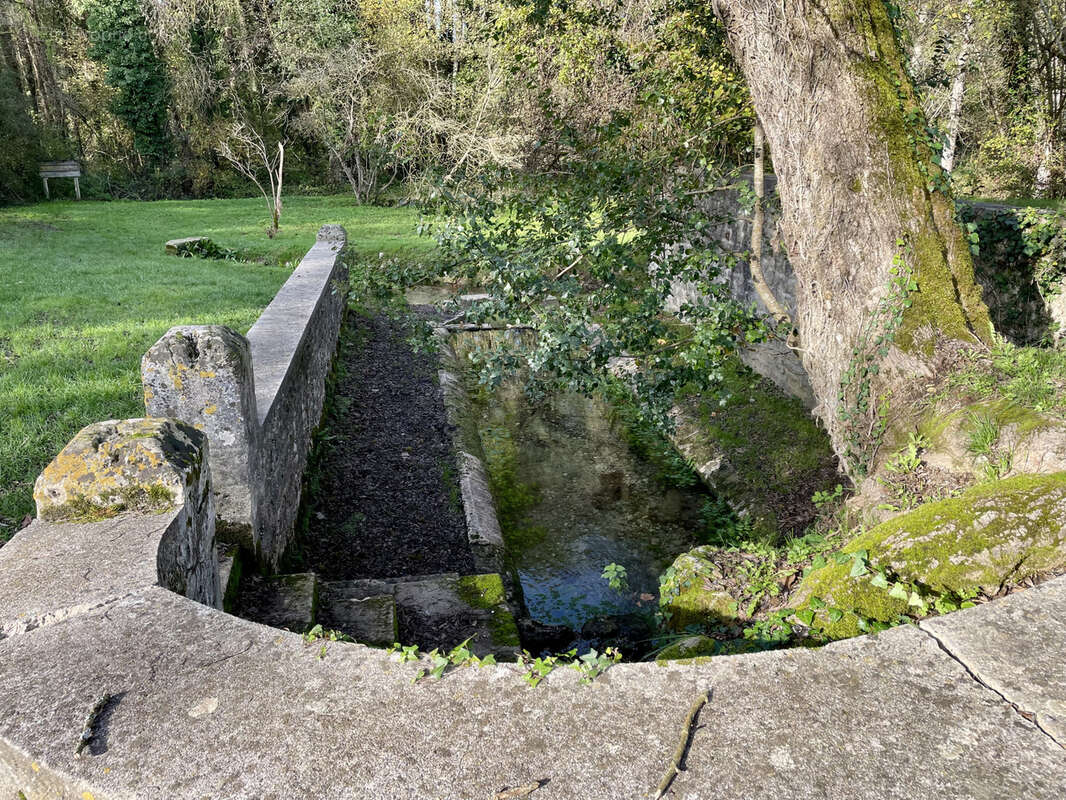 Maison à SAINT-SAVINIEN