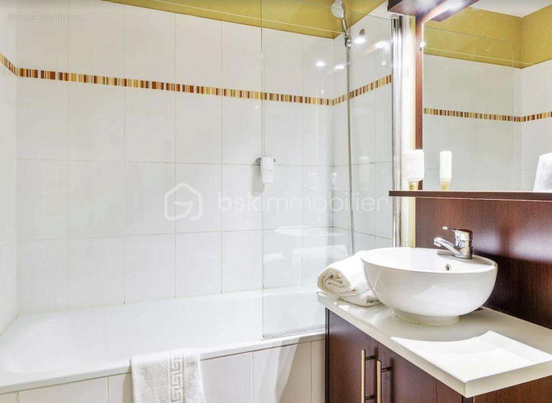 Appartement à SIX-FOURS-LES-PLAGES