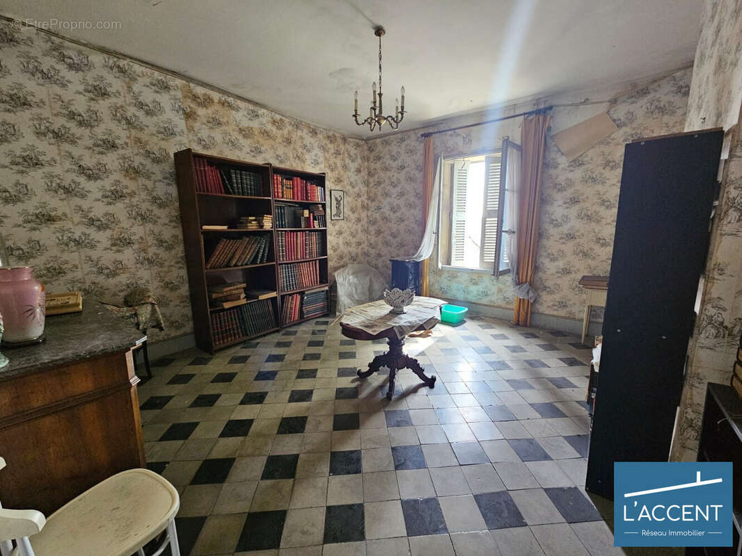 Maison à COMPS