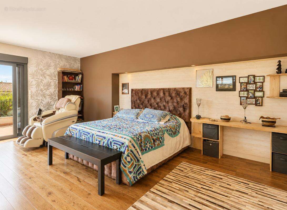 Vente Maison 240m2 FLOIRAC (33270) - photo 6